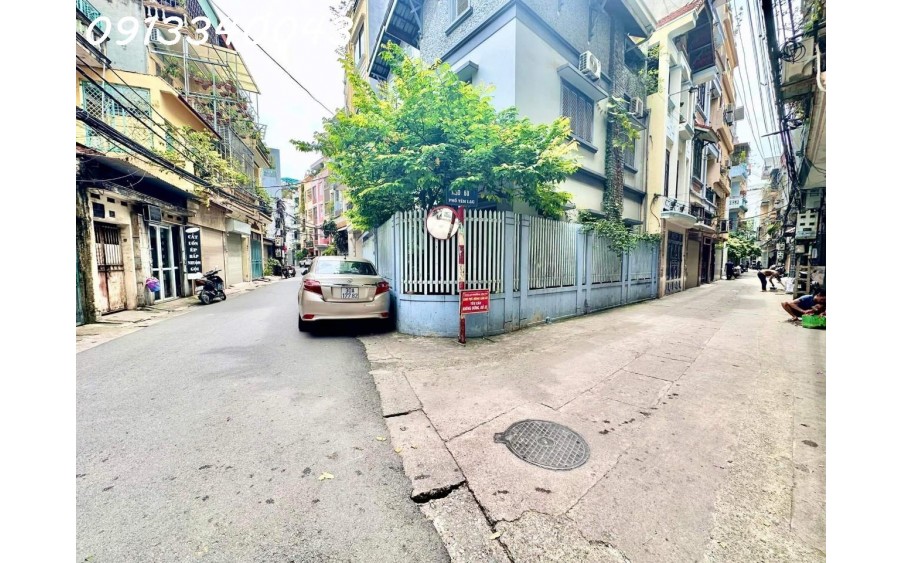 Gia đình tôi chuyển nhượng đất; ô tô vào nhà số 19 ngõ 60 phố Yên Lạc Hà Nội